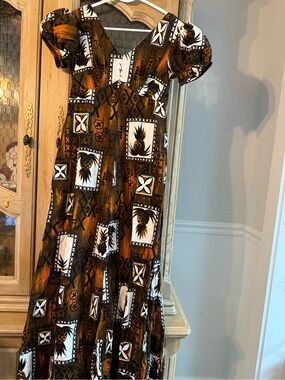 Vintage Hukilau Fashions Brown Pineapple Print Midi Dress - fits like a small